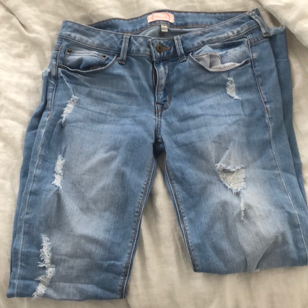 Medium Washed Ripped Jeans